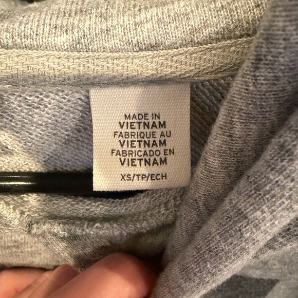 Levi's Heather Gray Hoodie - Picture 3 of 3